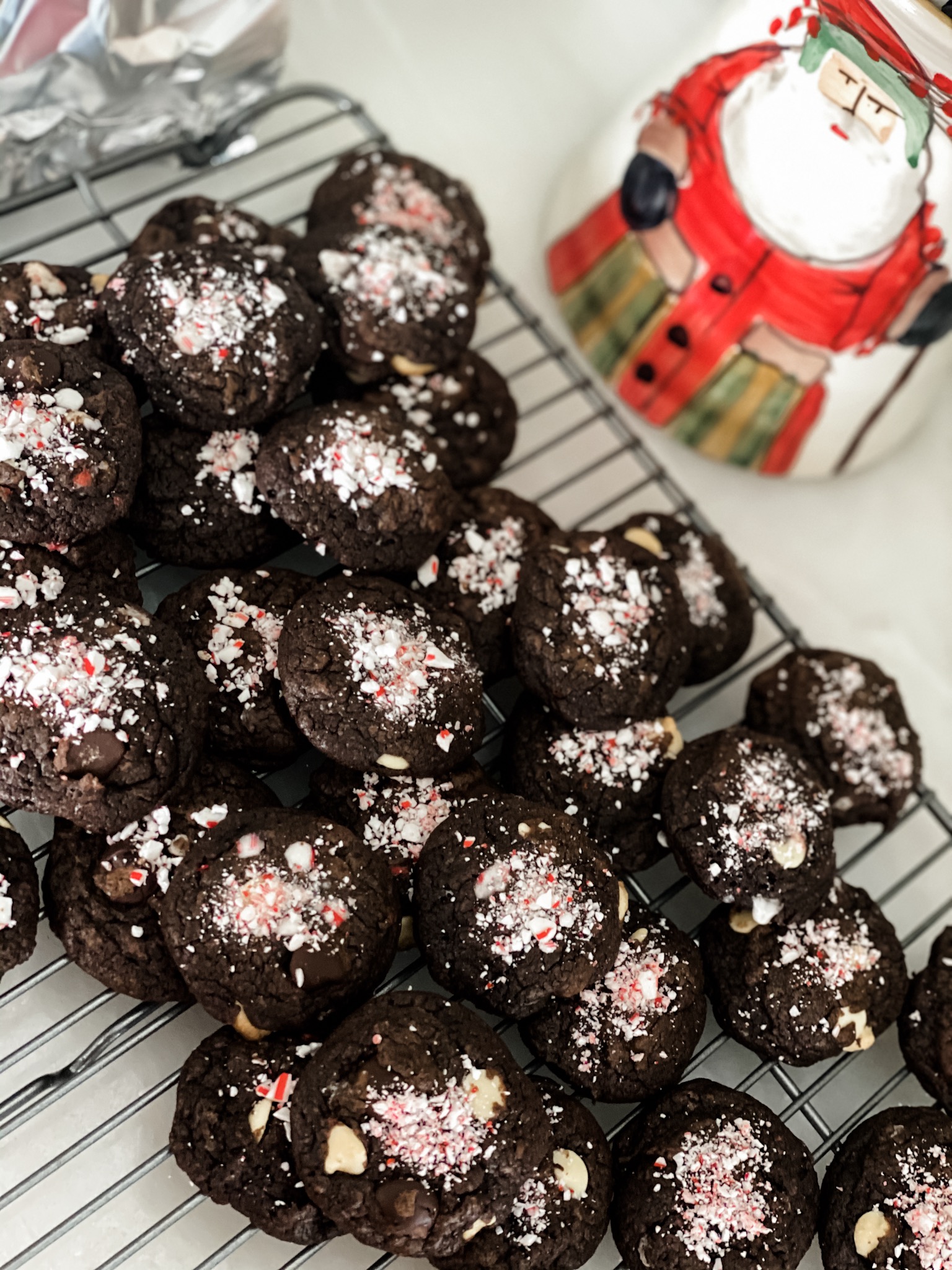 Peppermint Bark Brownie Cookies